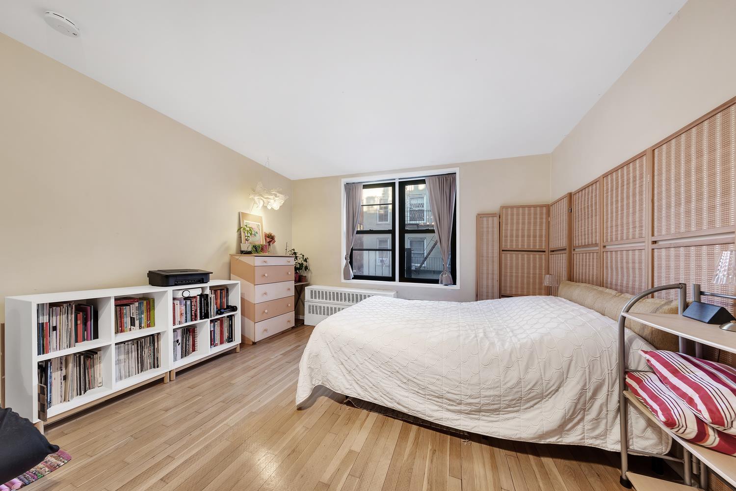 229 East 28th Street 5-C Kips Bay New York NY 10016