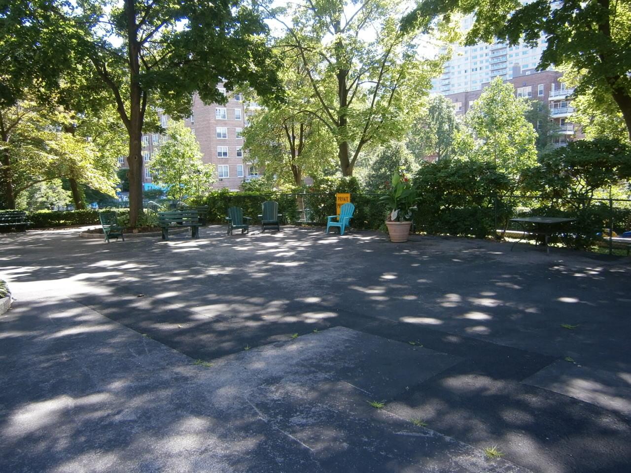 60 Knolls Crescent 6-L Spuyten Duyvil Bronx NY 10463