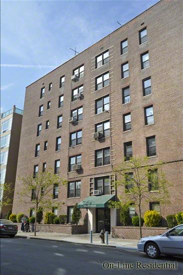 525 West 235th Street 3F Riverdale Bronx NY 10463