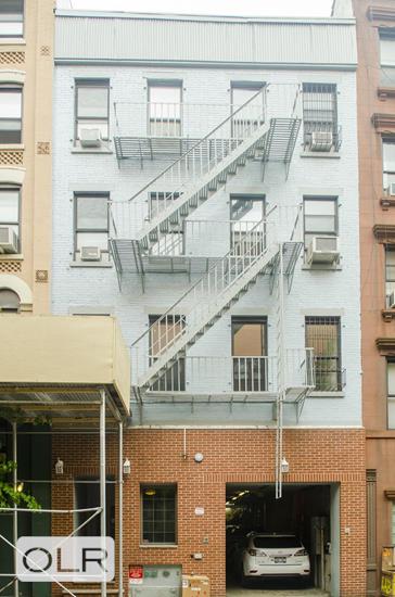 524 West 50th Street 2B Clinton New York NY 10019