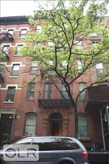 404 West 48th Street 2D Clinton New York NY 10036